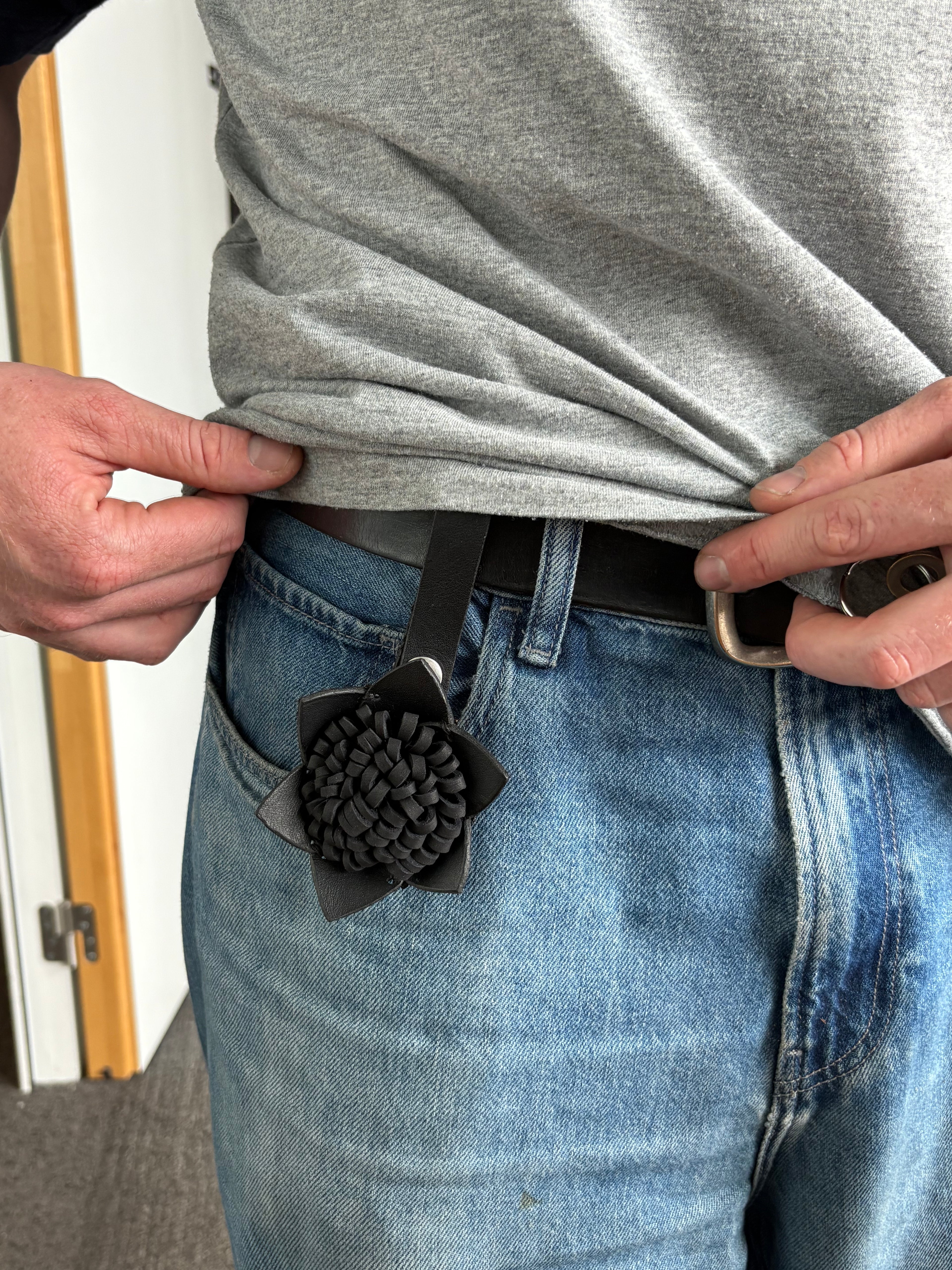 Flower Keychain - Noir
