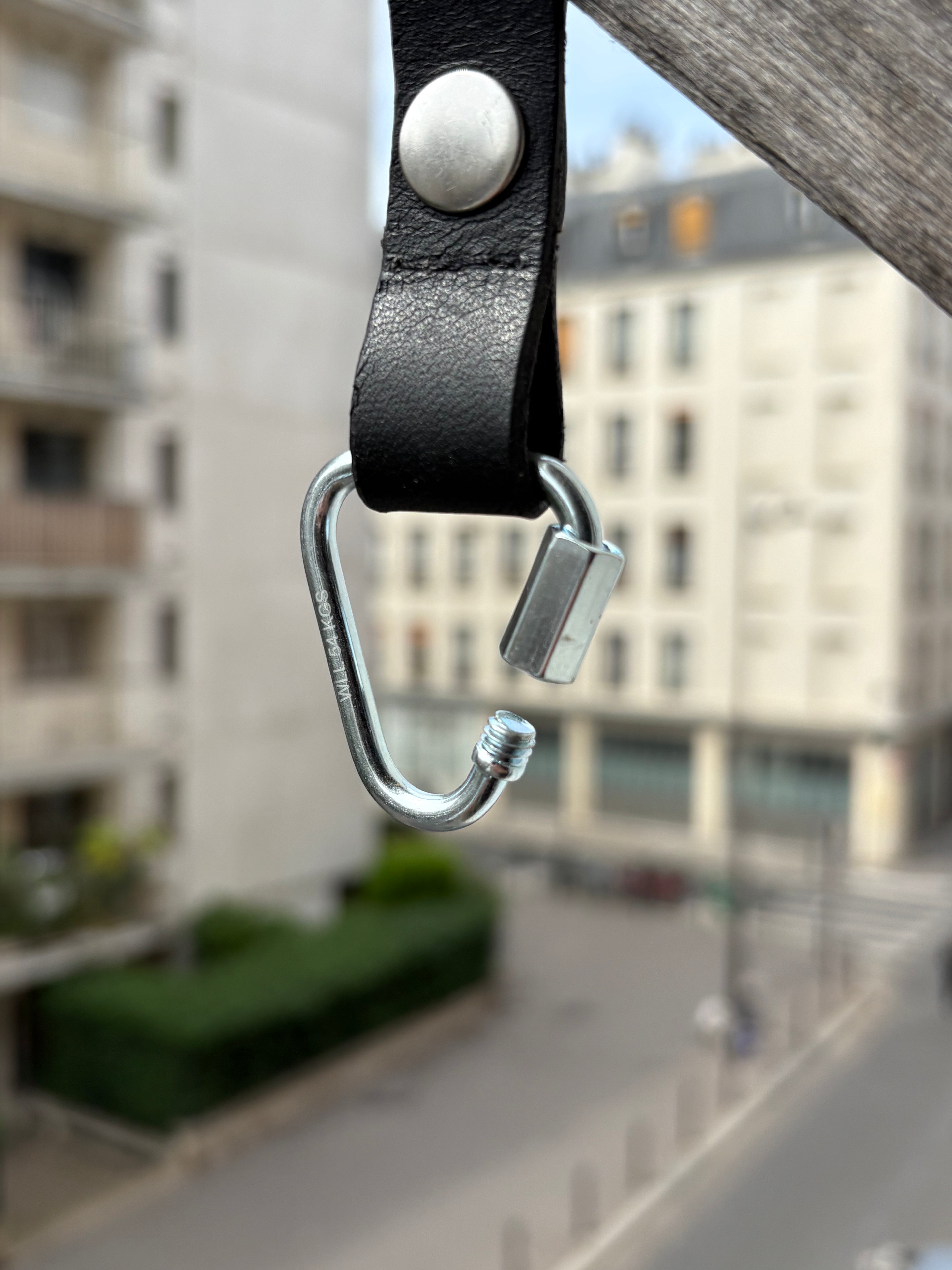 Carabiner keychain - Noir